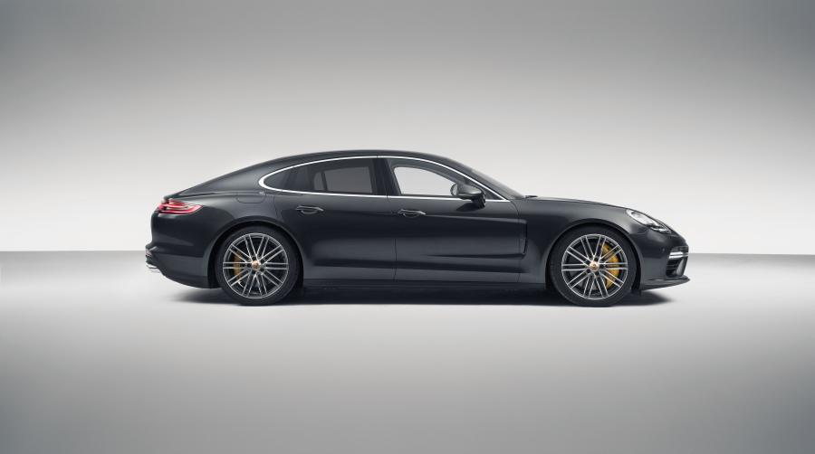  Porsche Panamera Turbo 2016 года  (фото 53 из 53)
